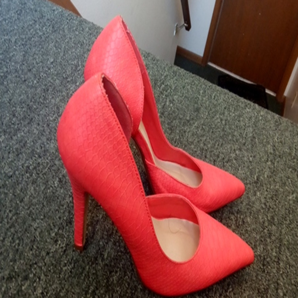 Shoes - Picture 2 of 2